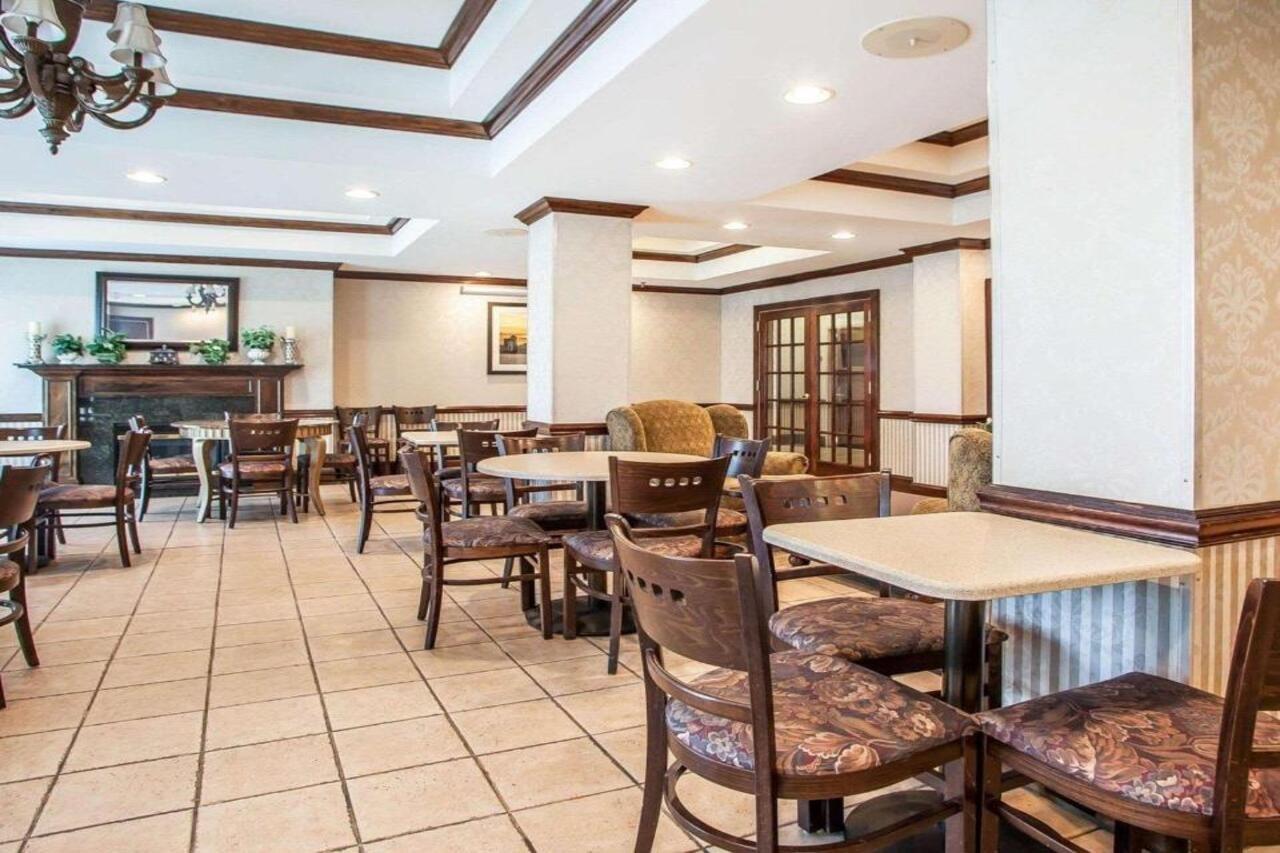 Comfort Inn & Suites Carneys Point Eksteriør bilde