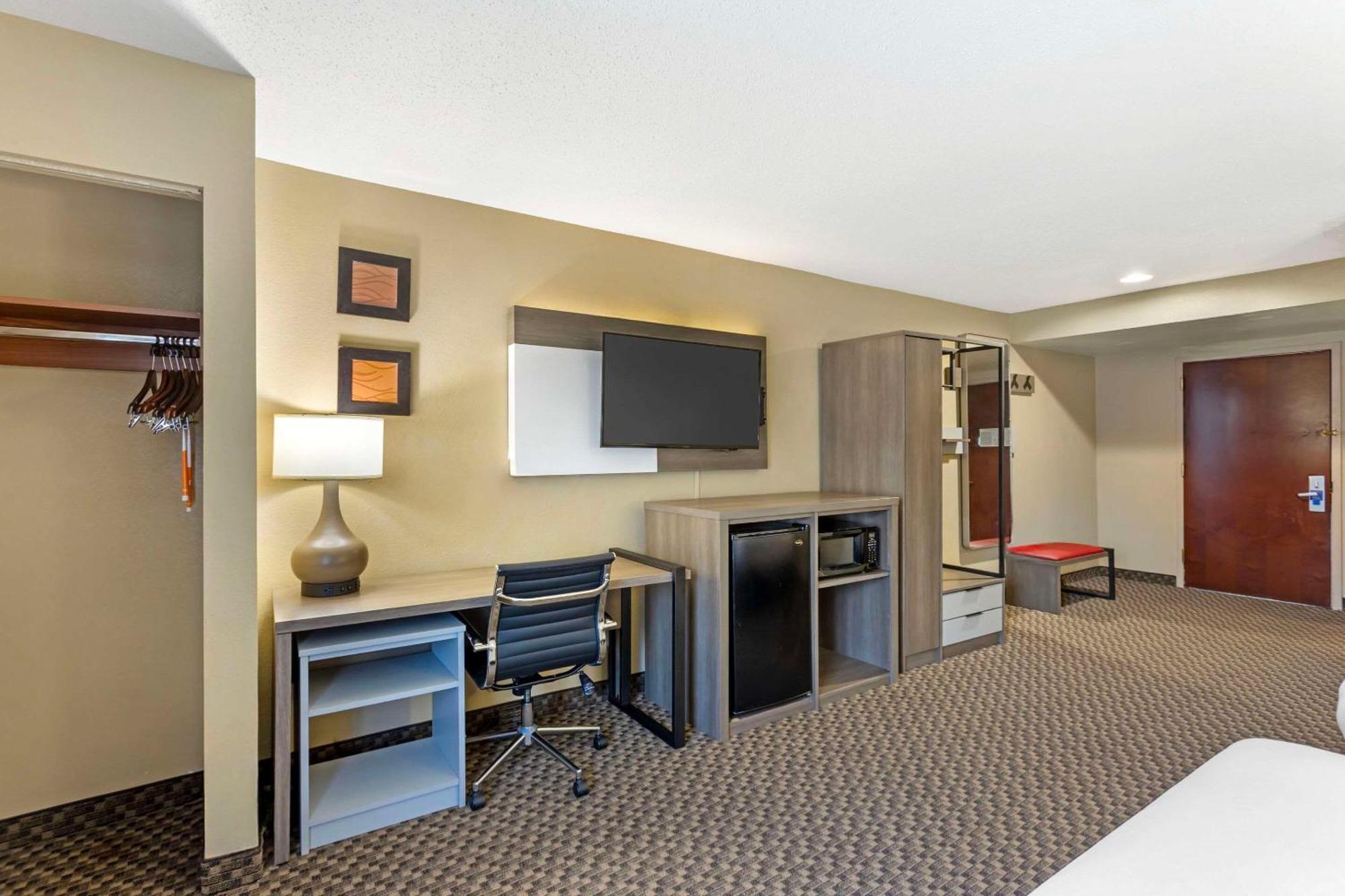 Comfort Inn & Suites Carneys Point Eksteriør bilde